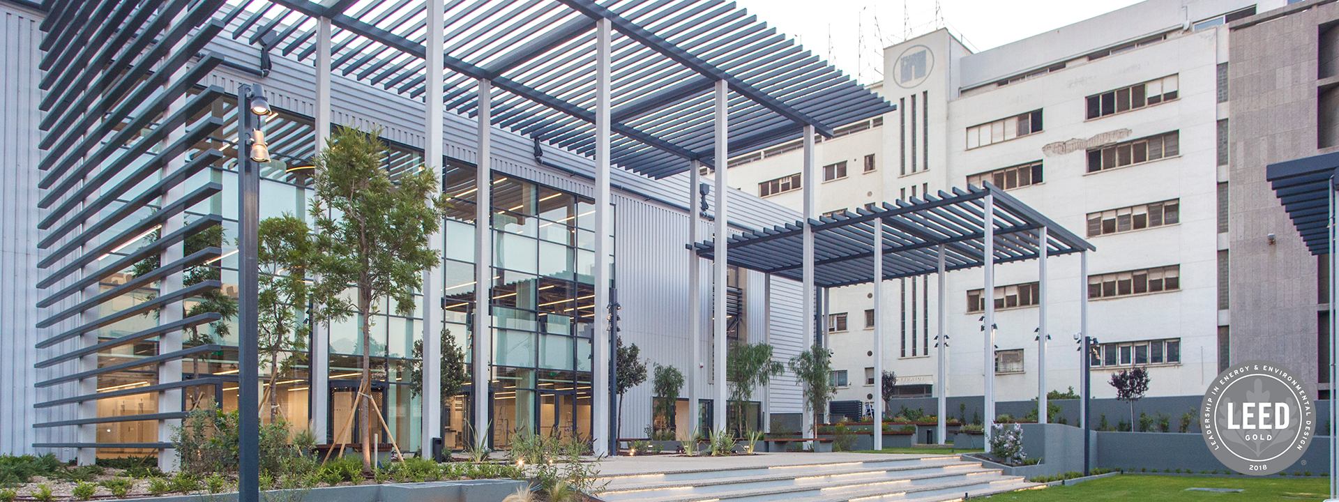 Pireaus Port Plaza 1.jpg